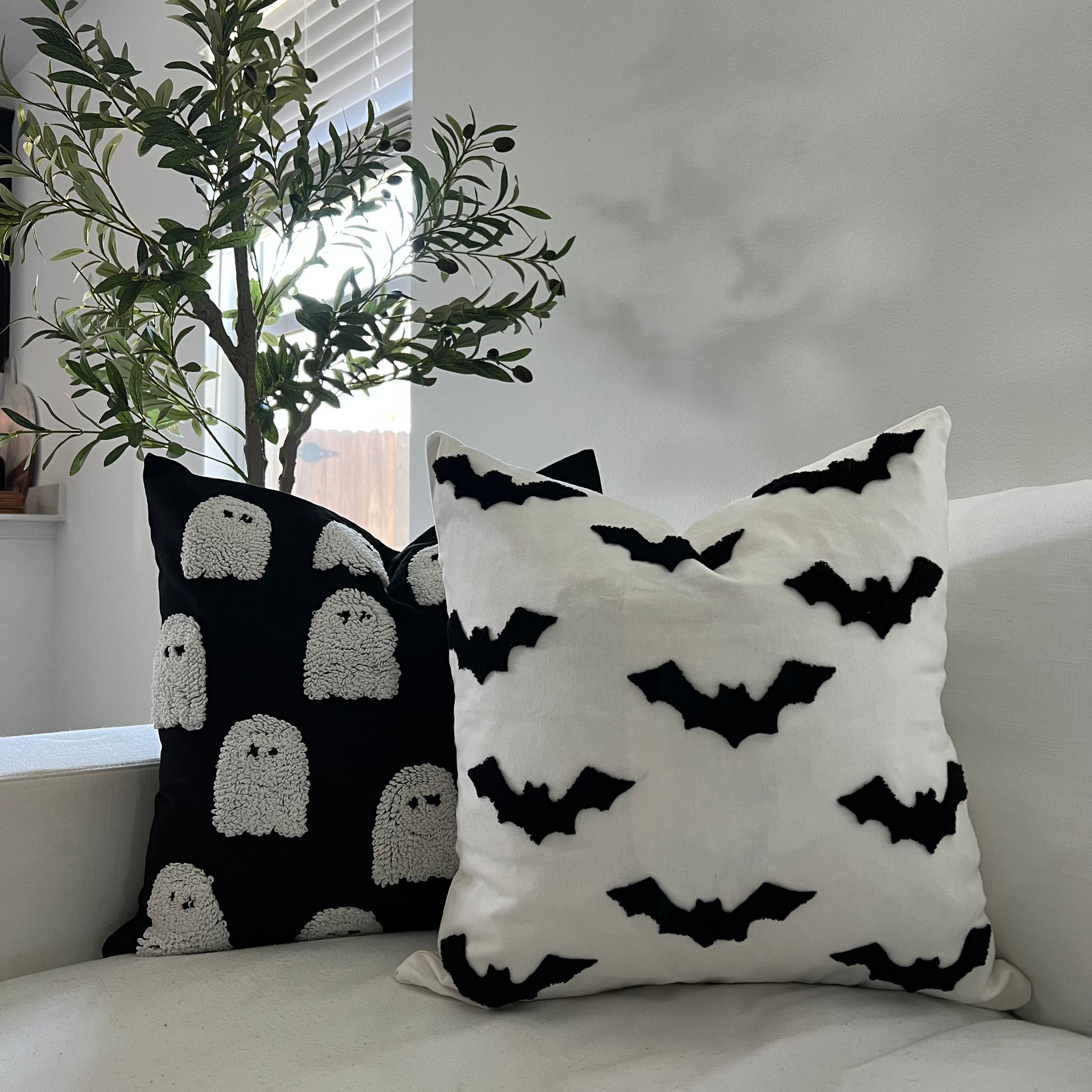 Halloween throw pillow cover, tufted accent pillow – Delmar Decor